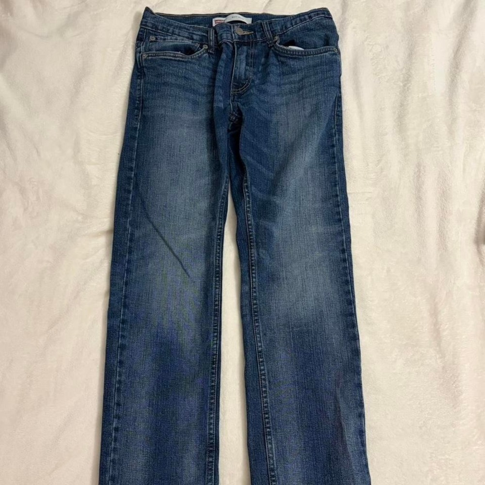 Levi jeans